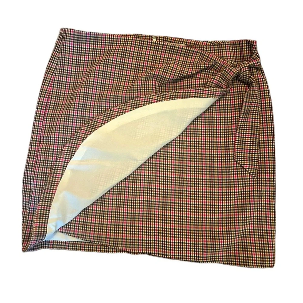 LOFT Plaid Mini Skirt - Picture 4 of 6